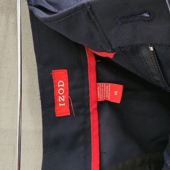 Izod shorts - Picture 2 of 5